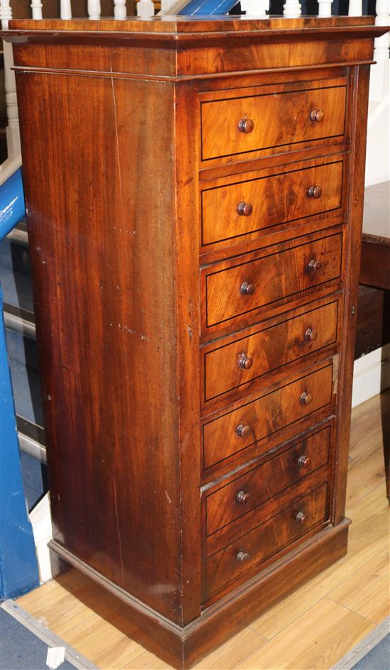 A Victorian Wellington chest W.55cm